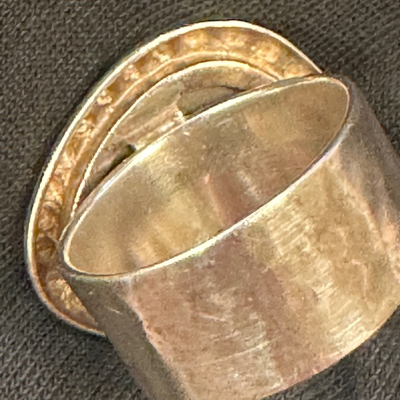 Silpada Fantasy ring, thick band sterling silver w/ diamond cut pyrite, size 8. - Picture 6 of 10